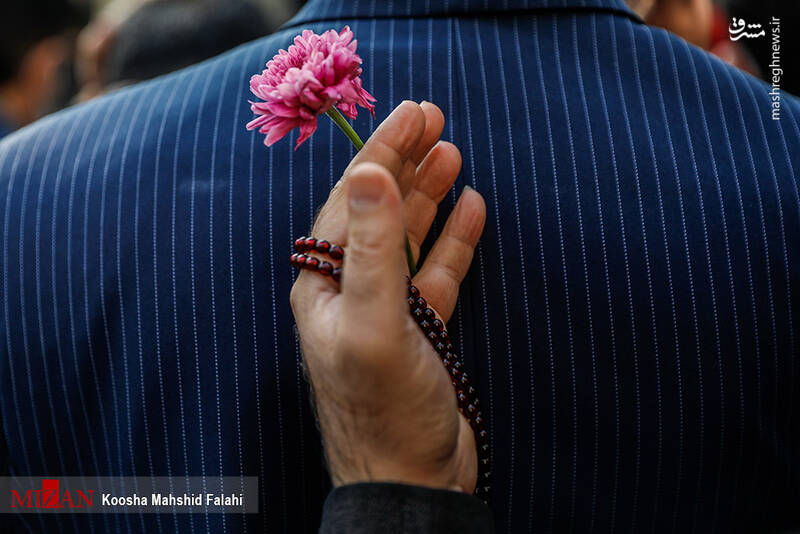 عکس/ مراسم تشییع پیکر شهید گمنام درسازمان ثبت اسناد و املاک