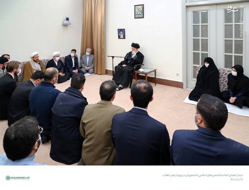 مسئله پیشرفت علمی و عبور از مرزهای دانش نباید فراموش شود/ حرف نوی جمهوری اسلامی تشکیل حکومت با اثرگذاری توأمان مردم و اصول دینی است