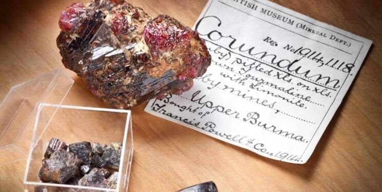 کمیاب ترین سنگ روی زمین چیست؟+ عکس