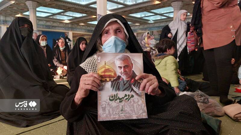 پیرزنی که برای حاجقاسم مادری کرد!