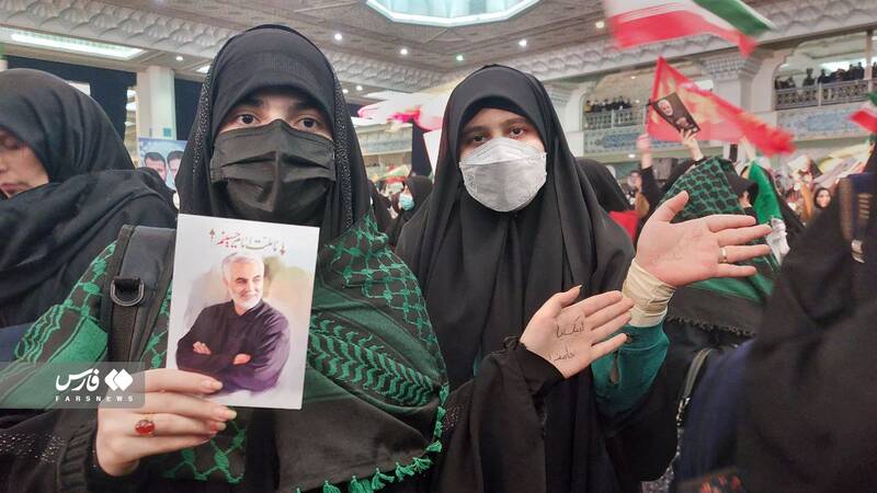 پیرزنی که برای حاجقاسم مادری کرد!