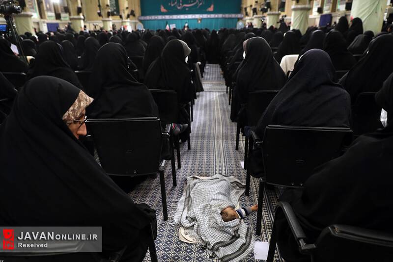 روایتی از مهمانی زنانه به میزبانی رهبر معظم انقلاب 14