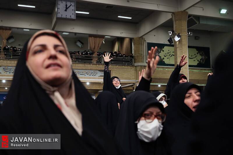 روایتی از مهمانی زنانه به میزبانی رهبر معظم انقلاب 16