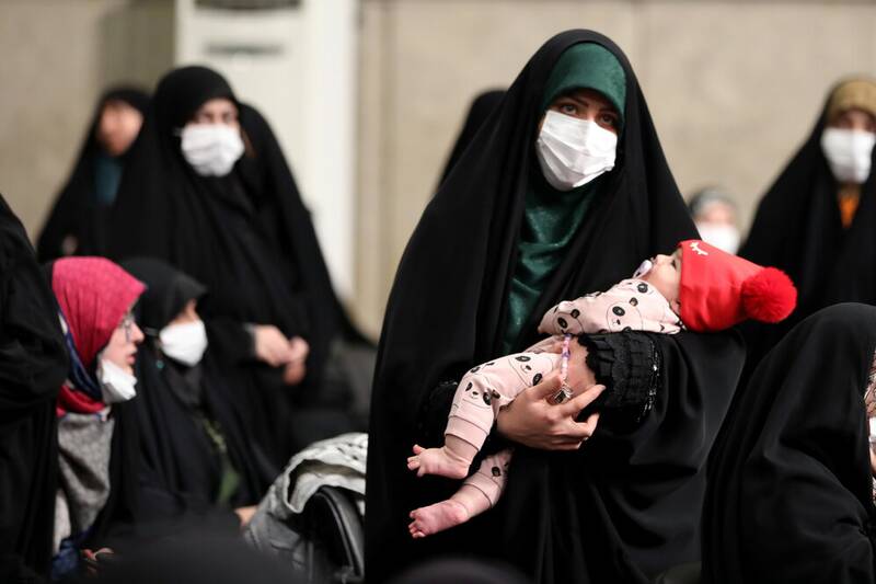 روایتی از مهمانی زنانه به میزبانی رهبر معظم انقلاب 17