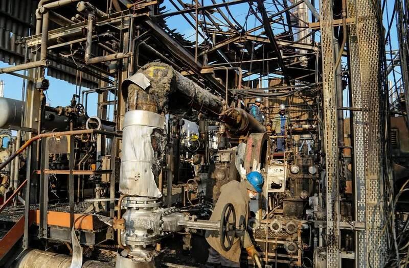 جزئیات آتشسوزی در پالایشگاه تبریز+ تصاویر