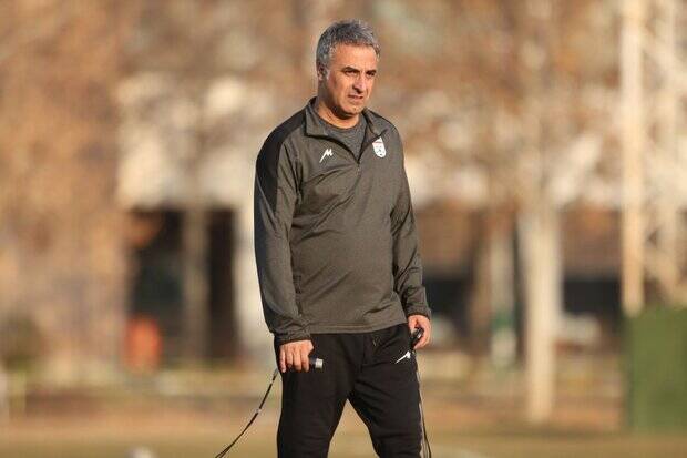 مربیان ایرانی بهتر از خارجیها داریم/ عملکرد استقلال عجیب است