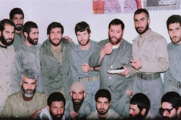 پای صحبتهای پیک حاجقاسم و امین او در جنگ+ عکس