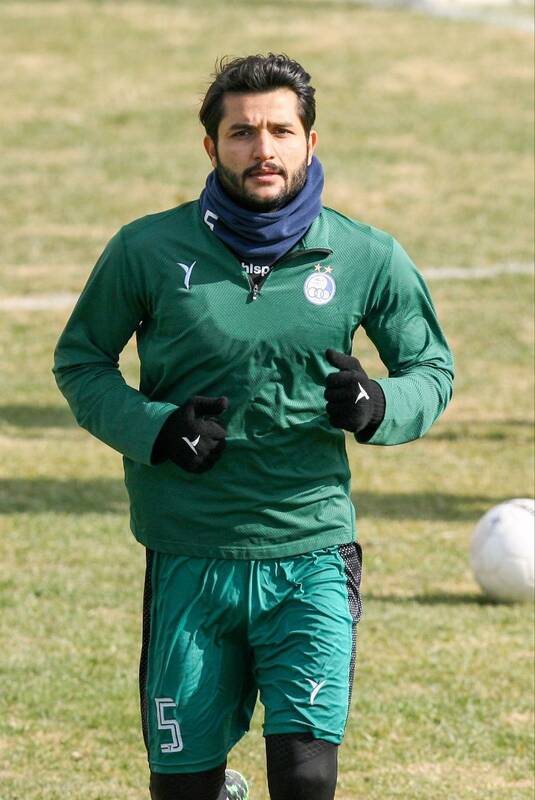 آرامش ساپینتو پس از روز طوفانی استقلال +عکس