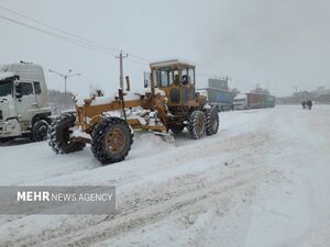 نتوانستیم ۳٠ سانتی متر برف را مدیریت کنیم/ بی خبری از عشایر استان
