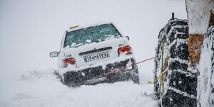 برف و باران در محورهای 10 استان و انسداد 21 جاده/ رانندگان‌ زنجیرچرخ داشته باشند