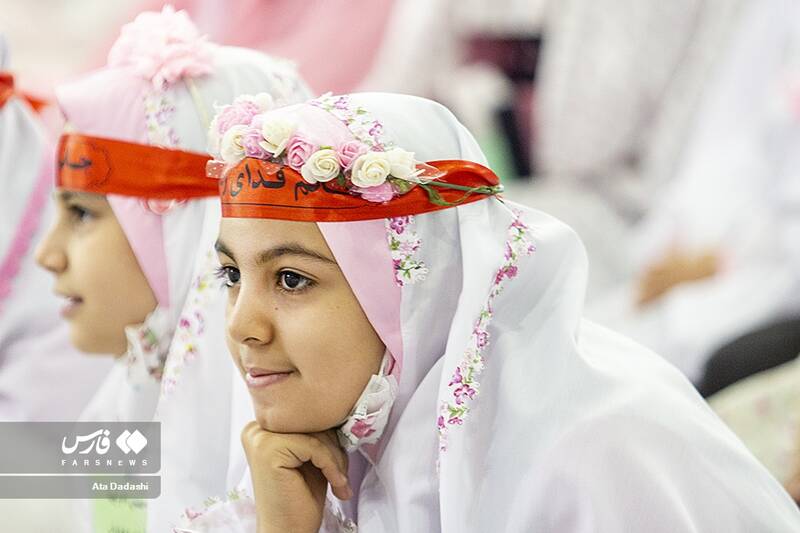 جشن شکوفایی ( تکلیف ) دانش آموزان دختر در تبریز 