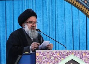 شارلی ابدو، نشریه مبتذلی است که در آستانه تعطیلی قرار داشته است / جزایر سه گانه تا ابد ایرانی هستند