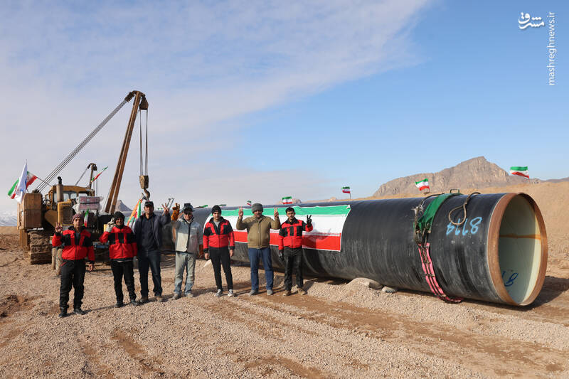 عکس/ حضور رئیسی در افتتاح طرح آبرسانی در استان یزد