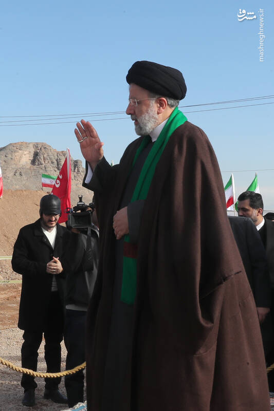 عکس/ حضور رئیسی در افتتاح طرح آبرسانی در استان یزد