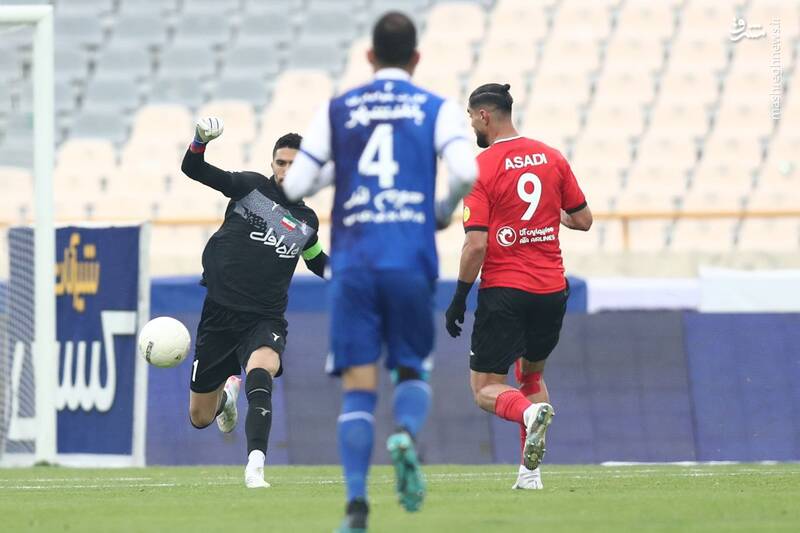 استقلال فاتح ماراتن مقابل تراکتور / یامگا فرشته نجات ساپینتو + عکس 5