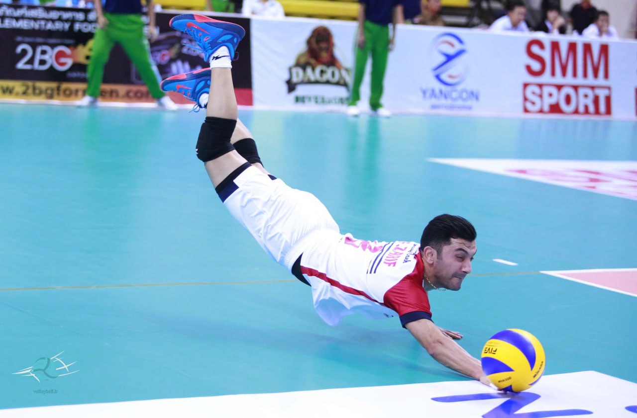 توهین به مقدسات کار دست فرهاد ظریف داد؛ حکم جلب ملی پوش سابق والیبال صادر شد