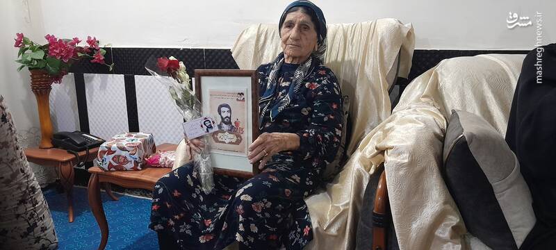 امسال به ۱۰۵ خانواده شهید سر میزنیم