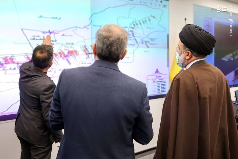 حضور سرزده رئیسی در مرکز کنترل شرکت ملی گاز+ عکس