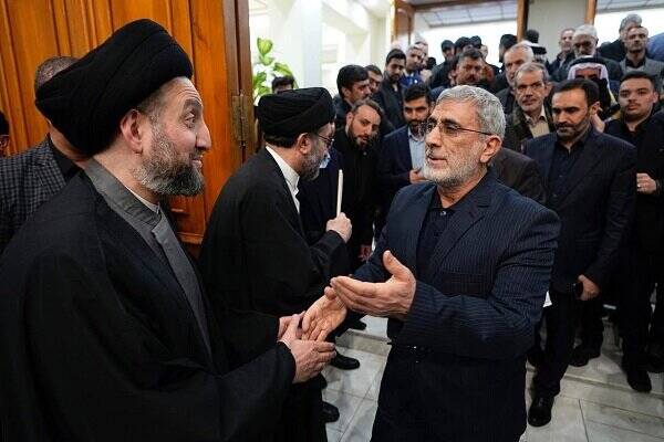 سردار قاآنی در محل شهادت فرماندهان پیروزی حضور یافت+ عکس