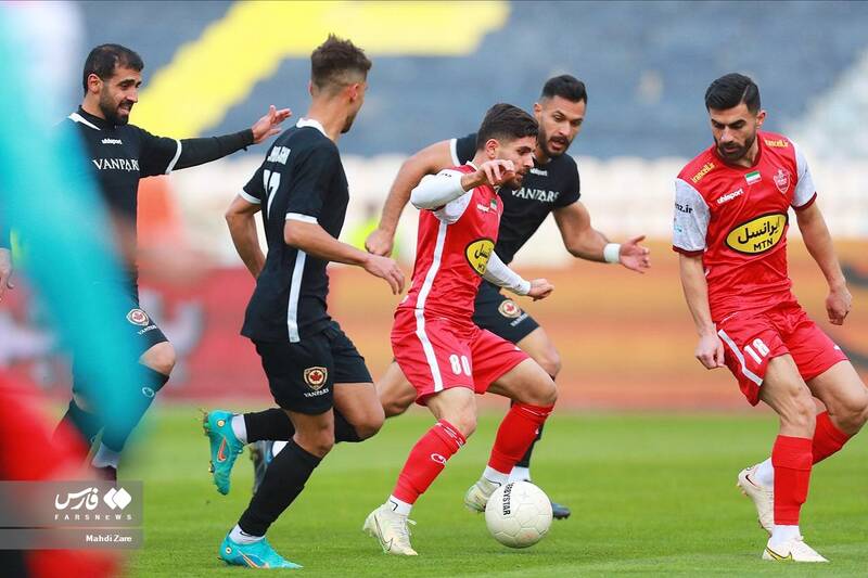 چرا از فوتبال ژاپن، عربستان و کره عقب ماندیم؟