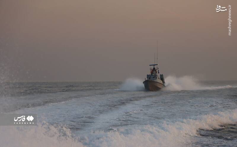 تصاویر دیده نشده از رزمایش نیروی دریایی سپاه در خلیج فارس