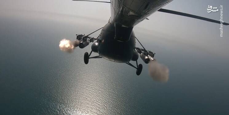 تصاویر دیده نشده از رزمایش نیروی دریایی سپاه در خلیج فارس