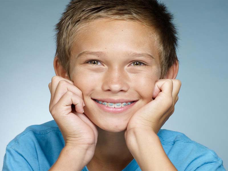 چه کسانی باید ارتودنسی دندان انجام دهند؟