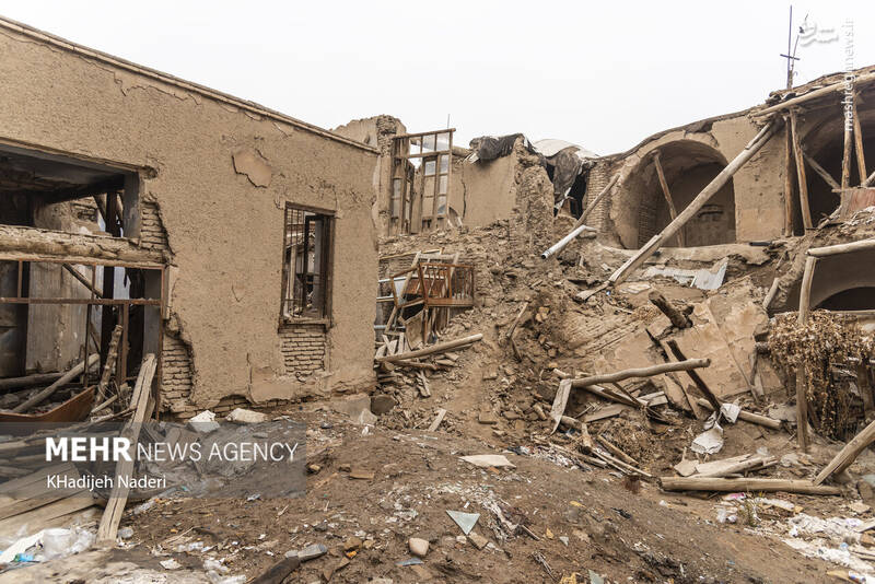 عکس/ سقف بازار قیصریه اصفهان ریخت!