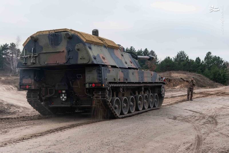 تحویل هویتزرهای ایتالیایی به اوکراین +عکس