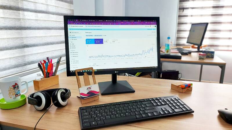 بهترین سایت سئو کدام است و باید چه ویژگیهایی داشته باشد؟