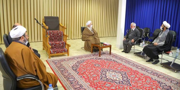 نظام اسلامی ایران الهی است/وظیفه ما رفع مشکلات مردم است