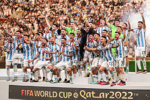 زلاتان: مسی جاودان شد ولی برای مارتینز و آرژانتینیهای بیادب متاسفم