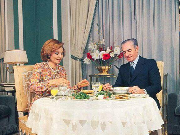 وقتی شاه پهلوی درباره زنان، کاملاً عریان نظر میدهد