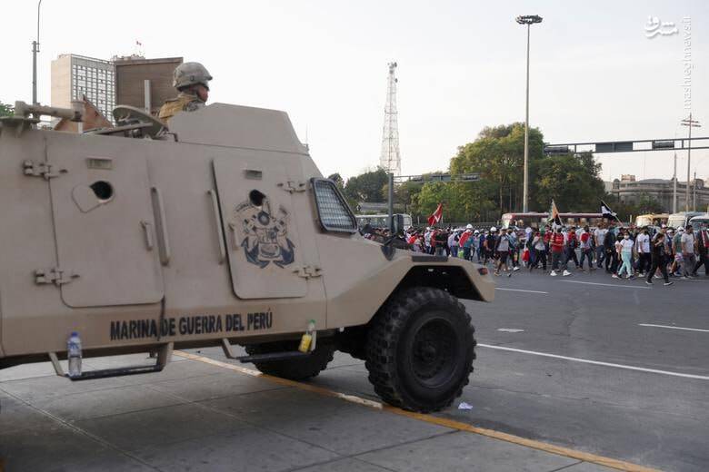 عکس/ درگیری شدید پلیس پرو با مخالفان رئیس جمهور