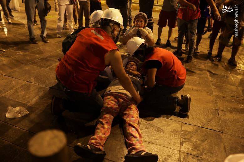 عکس/ درگیری شدید پلیس پرو با مخالفان رئیس جمهور
