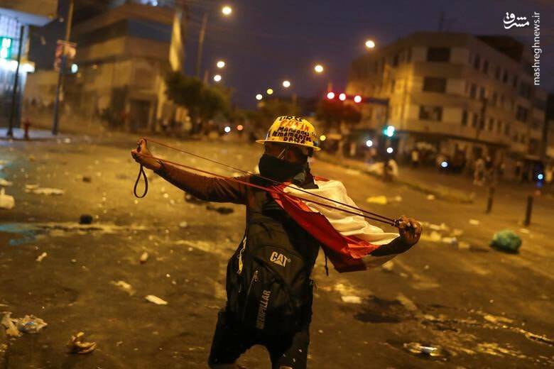 عکس/ درگیری شدید پلیس پرو با مخالفان رئیس جمهور