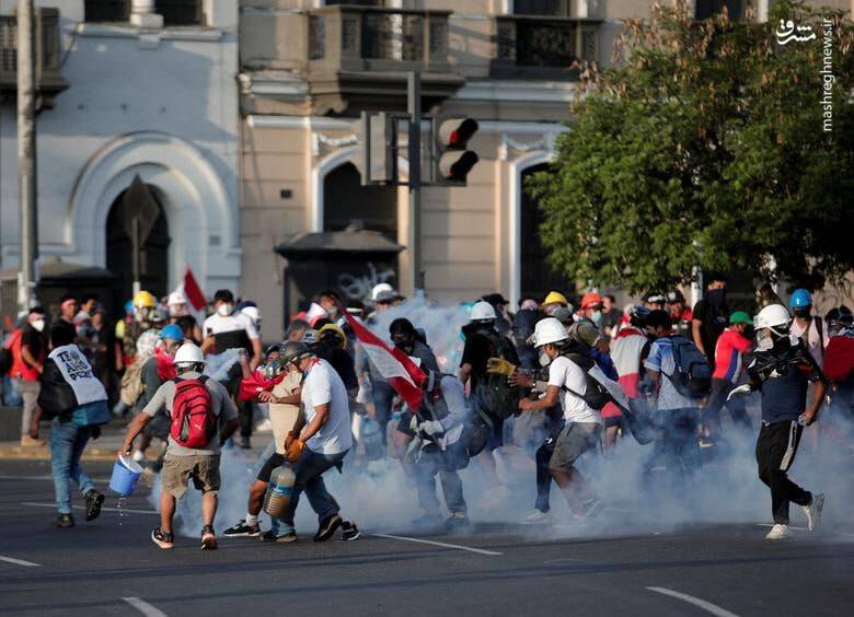 عکس/ درگیری شدید پلیس پرو با مخالفان رئیس جمهور