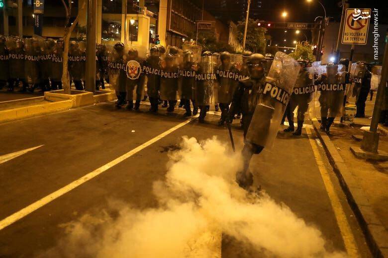 عکس/ درگیری شدید پلیس پرو با مخالفان رئیس جمهور