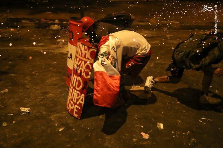 عکس/ درگیری شدید پلیس پرو با مخالفان رئیس جمهور