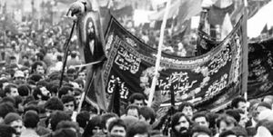 شاهکار رضاشاه پهلوی در محرم / پوشیدن لباس مشکی ممنوع!+ عکس