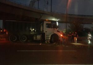 تصادف زنجیرهای در خیابان پاسدار گمنام