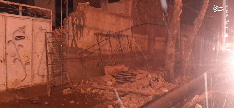 زمین لرزه ای به بزرگی ۵.۹ ریشتر خوی را لرزاند / اعزام ۱۵ تیم ارزیاب برای بررسی خسارت احتمالی/ مصدومان زلزله به ۹۷۳ نفر رسید/ ثبت ۴۲ پس لرزه