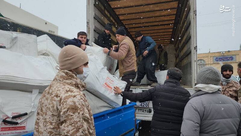 ارتشیا و سپاهیامون باز زودتر از همه رفتن کمک مردمشون+ عکس