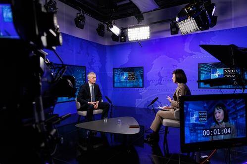 دبیرکل ناتو با توپ پُر به سئول رفت