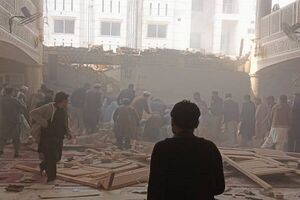 ۵۶کشته و دهها زخمی در انفجار تروریستی در پیشاور پاکستان+ فیلم ۱۹ کشته و ۷۰ زخمی در انفجار تروریستی در پیشاور پاکستان