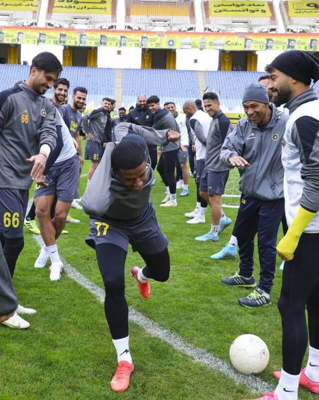 استقبال جالب از بازیکن برزیلی سپاهان +عکس