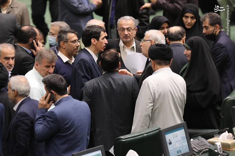 عکس/ صحن علنی ۱۱ بهمن مجلس شورای اسلامی