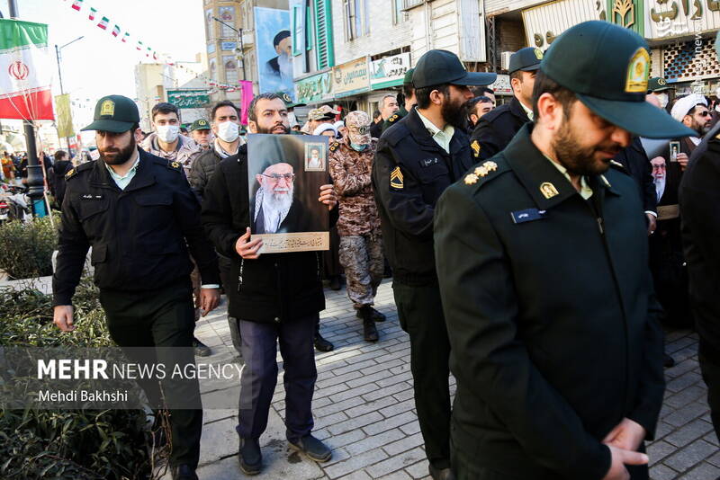 عکس/ گلباران بیت امام خمینی(ره) در قم