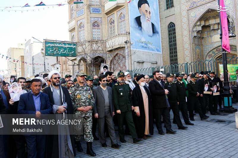 عکس/ گلباران بیت امام خمینی(ره) در قم