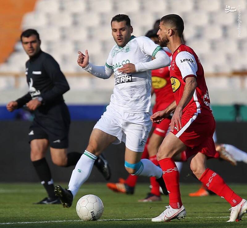 توقف پرسپولیس ۱۰ نفره مقابل آلومینیوم/ رحمتی سپاهان را صدرنشین کرد +عکس